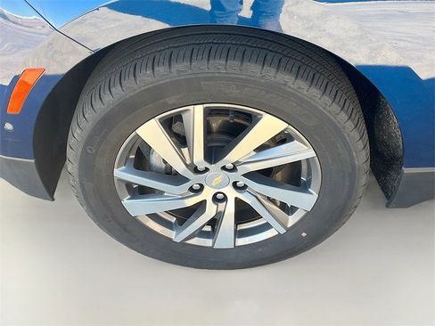 Used 2022 Chevrolet Equinox Premier image 30