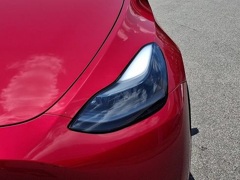 Used 2023 Tesla Model Y Long Range AWD/4WD image 9