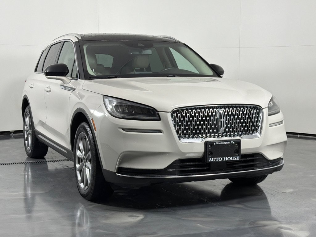 Used 2022 Lincoln Corsair AWD w/ Premium Package image 3