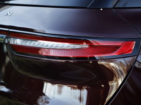 Used 2021 Lincoln Corsair FWD w/ Premium Package image 6