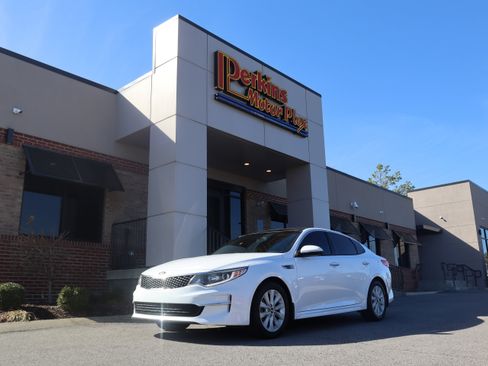 Used 2018 Kia Optima EX w/ Premium Package image 33