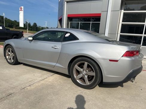 Used 2015 Chevrolet Camaro LT w/ 1LT Preferred Package RWD image 4