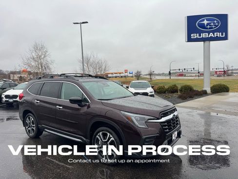 Used 2024 Subaru Ascent Touring image 1