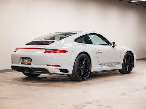 Used 2019 Porsche 911 Carrera 4 AWD/4WD image 38