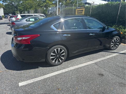 Used 2018 Nissan Altima 2.5 SV FWD image 5