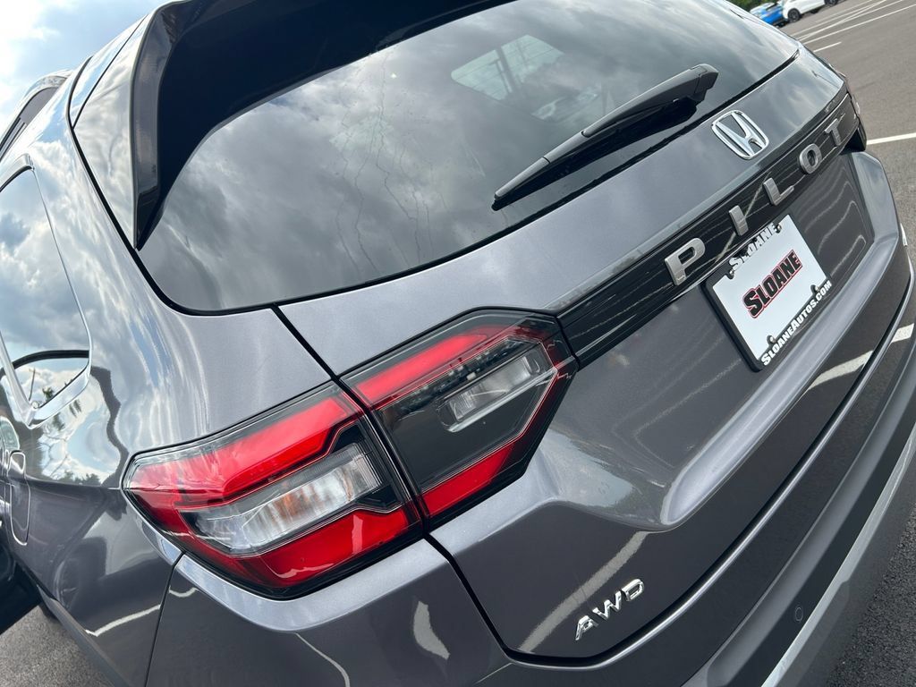 New 2026 Honda Pilot Elite image 21