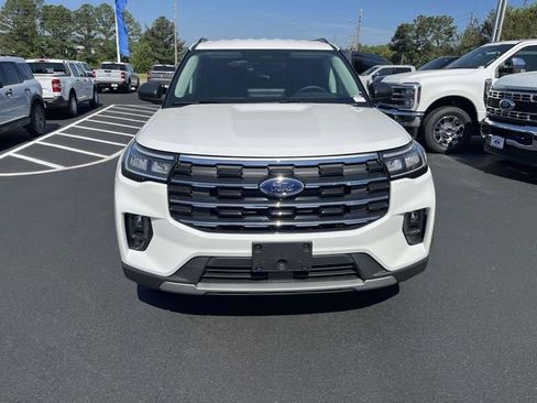 New 2026 Ford Explorer Active AWD/4WD image 2