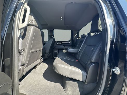 Used 2024 GMC Sierra 1500 SLT AWD/4WD image 23