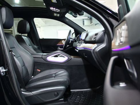 Certified 2025 Mercedes-Benz GLS 450 4MATIC image 24