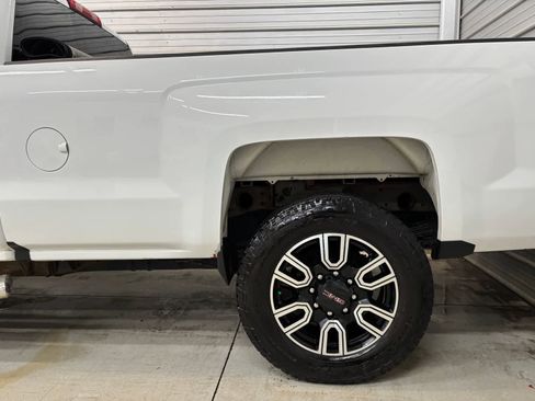 Used 2015 Chevrolet Silverado 2500 LT AWD/4WD image 8