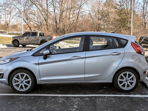 Used 2019 Ford Fiesta SE w/ Equipment Group 201A image 5