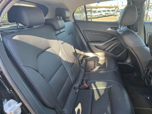 Used 2015 Mercedes-Benz GLA 250 4MATIC image 14