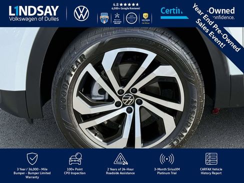 Certified 2022 Volkswagen Atlas Cross Sport SEL image 9