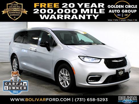 Used 2024 Chrysler Pacifica Touring-L FWD image 1