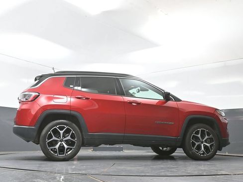 Used 2025 Jeep Compass Limited AWD/4WD image 50