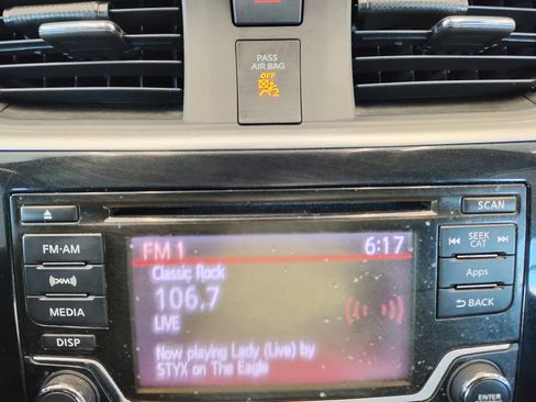 Used 2016 Nissan Sentra SR image 27