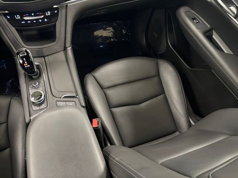 Used 2023 Cadillac XT5 Premium Luxury FWD image 16