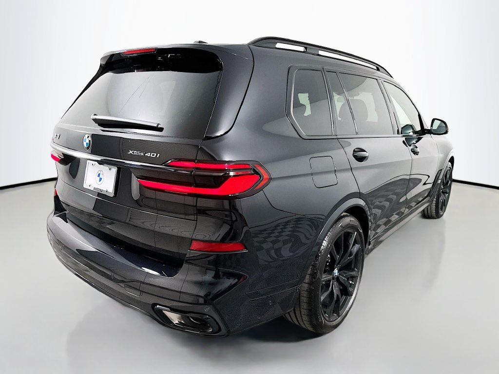 Used 2026 BMW X7 xDrive40i w/ M Sport Package AWD/4WD image 5