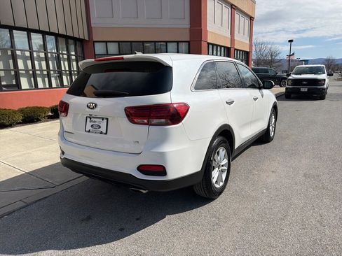 Used 2020 Kia Sorento LX image 7
