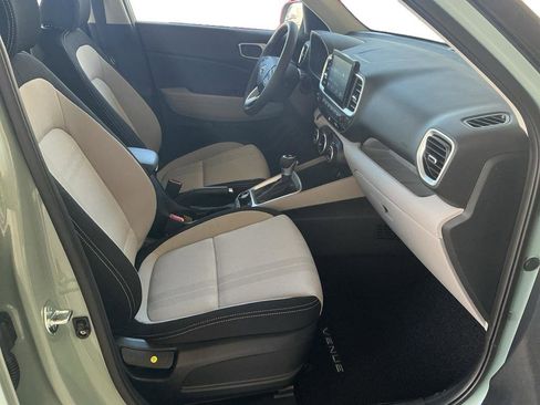 New 2026 Hyundai Venue SEL FWD image 8