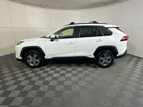 Certified 2025 Toyota RAV4 XLE AWD/4WD image 6