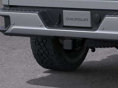 New 2026 Chevrolet Silverado 2500 ZR2 AWD/4WD image 14