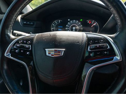 Used 2016 Cadillac Escalade Platinum RWD image 33