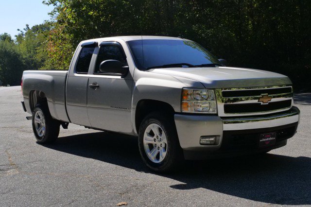 Used 2007 Chevrolet Silverado 1500 LT w/ 1LT Convenience Package RWD image 4