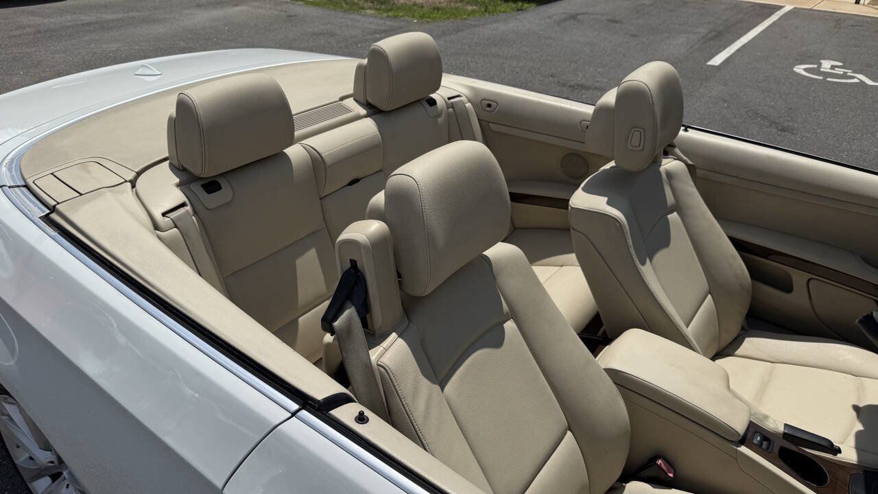 Used 2013 BMW 328i Convertible RWD image 10