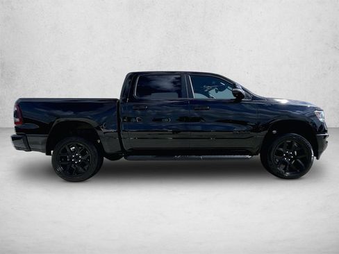 Used 2024 RAM 1500 Laramie AWD/4WD image 5