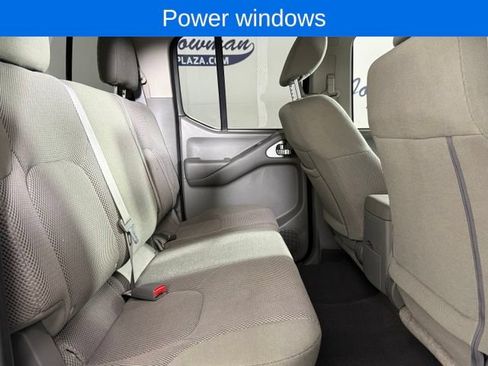 Used 2019 Nissan Frontier SV w/ Value Truck Package AWD/4WD image 18