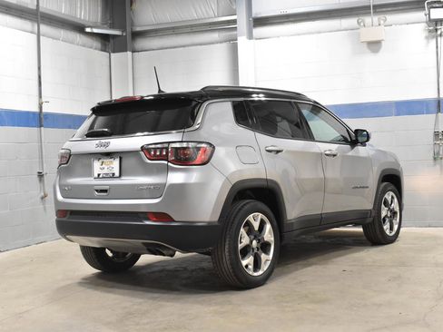 Used 2019 Jeep Compass Limited AWD/4WD image 25