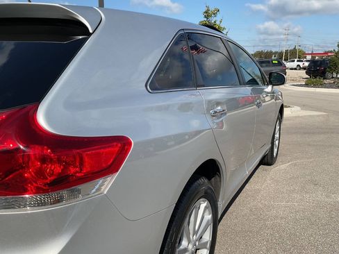 Used 2010 Toyota Venza AWD w/ Convenience Pkg image 8