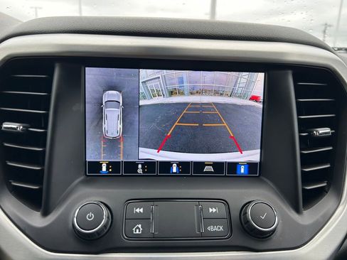 Used 2021 GMC Acadia SLT w/ Elevation Edition image 14