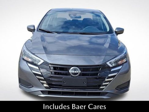 Used 2025 Nissan Versa SV image 2