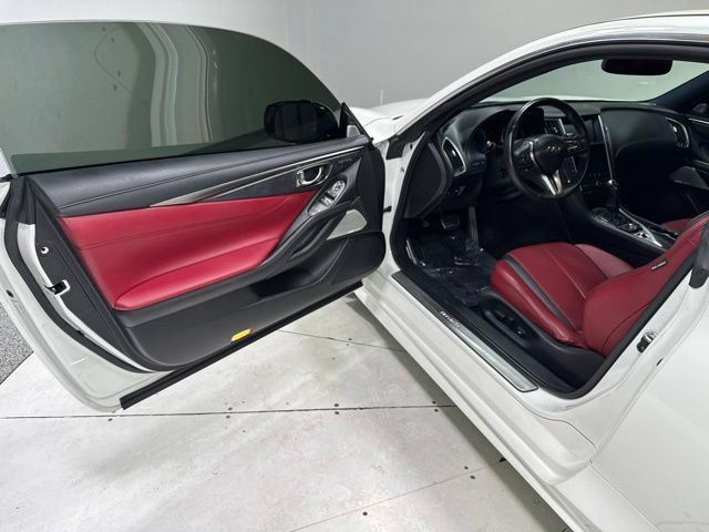 Used 2018 INFINITI Q60 Red Sport 400 w/ Pro Active Package AWD/4WD image 9