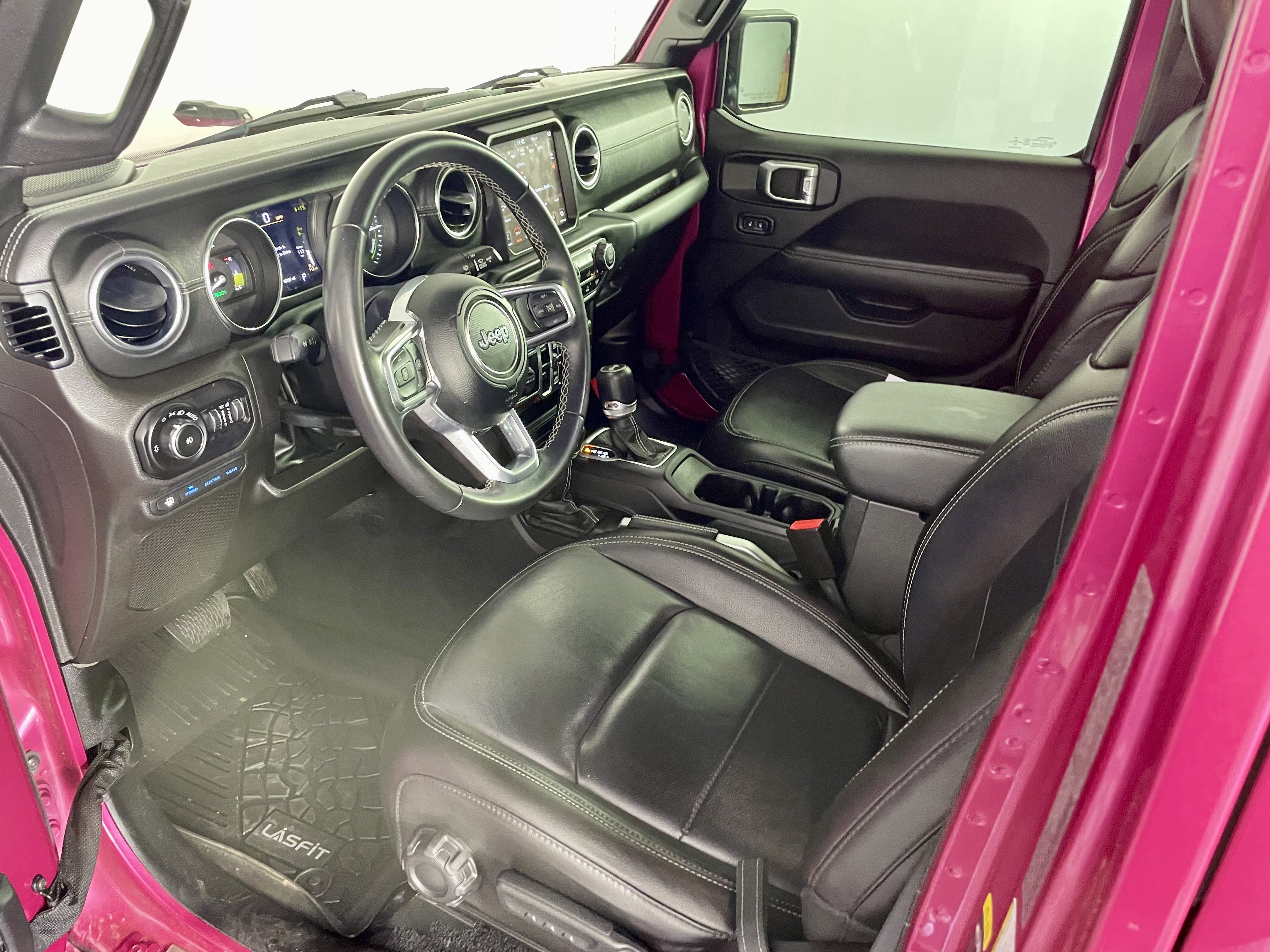 Certified 2022 Jeep Wrangler Unlimited Sahara w/ Safety Group AWD/4WD image 9