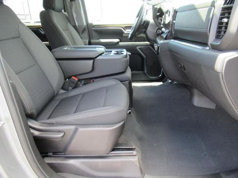 Certified 2024 Chevrolet Silverado 1500 LT AWD/4WD image 10