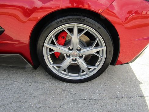 Used 2023 Chevrolet Corvette Stingray Premium Conv w/ Z51 Performance Package RWD image 24