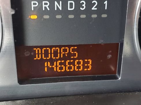 Used 2009 HUMMER H3 AWD/4WD image 14