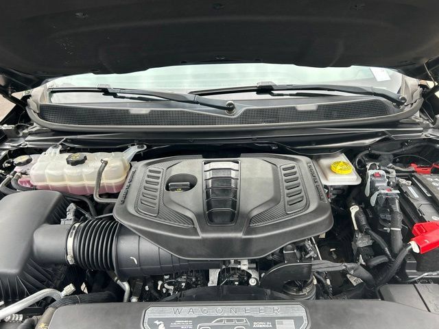 Used 2024 Jeep Wagoneer Series II w/ Flexible Seating Group AWD/4WD image 9
