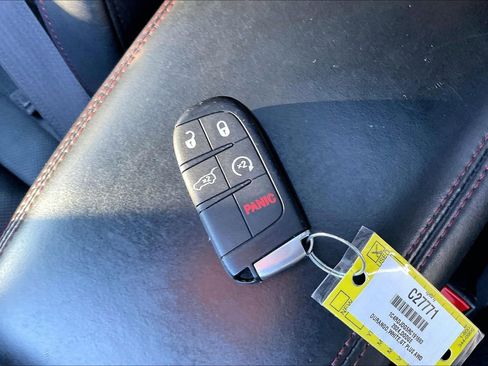 Used 2024 Dodge Durango GT image 11