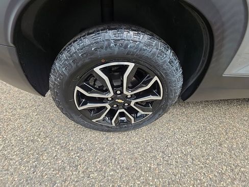 Used 2023 Chevrolet TrailBlazer ACTIV w/ Sun and Liftgate Package FWD image 34