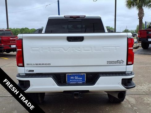 Used 2024 Chevrolet Silverado 2500 High Country w/ High Country Premium Package image 5