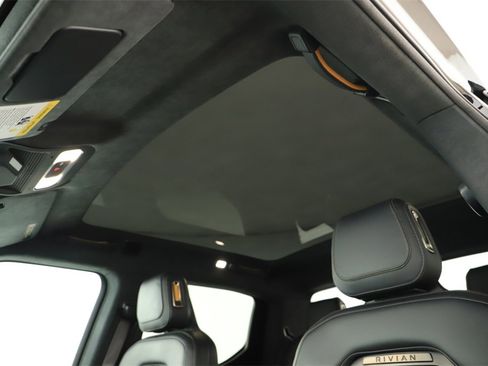 Used 2023 Rivian R1T Adventure image 25