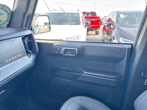 Used 2025 Ford Bronco Big Bend image 24