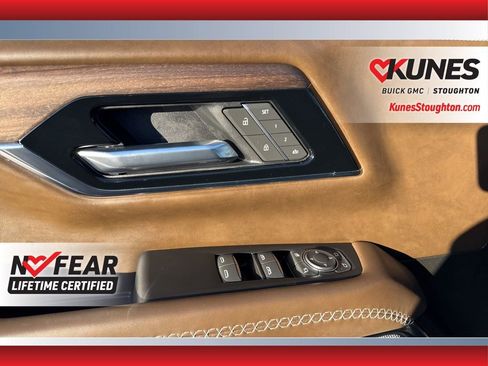 Used 2025 GMC Yukon XL Denali Ultimate image 19