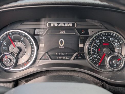Used 2020 RAM 1500 Big Horn AWD/4WD image 32