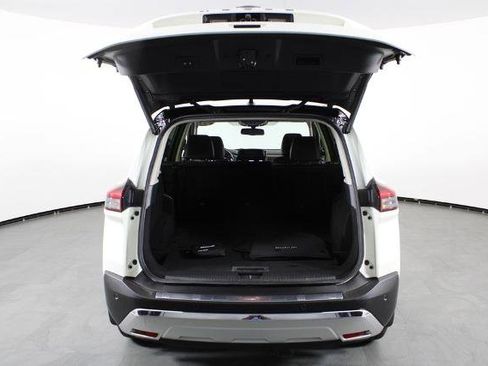 Certified 2023 Nissan Rogue Platinum w/ Platinum Premium Package image 17