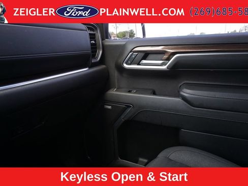 Used 2024 Chevrolet Silverado 1500 RST AWD/4WD image 30